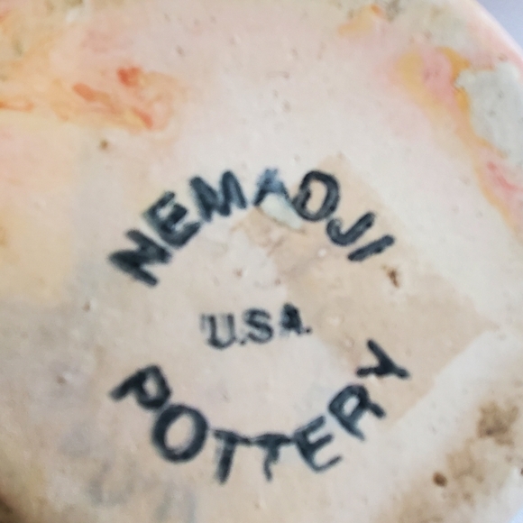 Nemadji potttey  7in. Vintage.  Swirls. Aztec native thene. - Picture 5 of 5